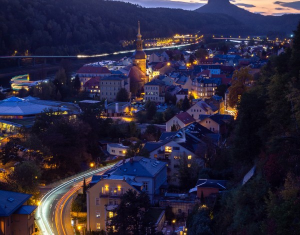 Blick auf Bad Schandau am Abend